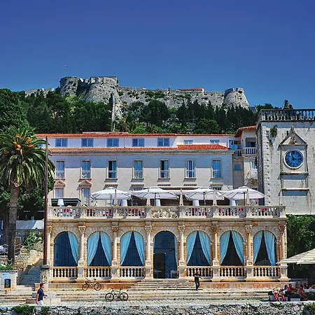 Lovely In Hvar شقة