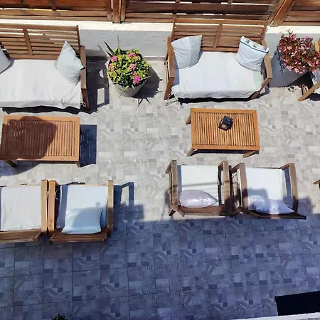 Lovely In Hvar Apartman *