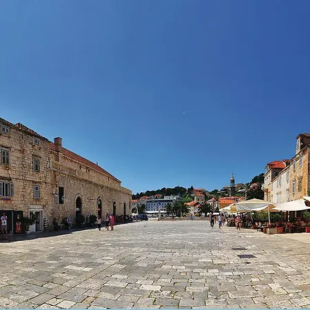 Lovely In Hvar شقة هفار