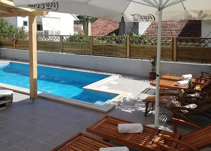 Lovely In Hvar شقة هفار